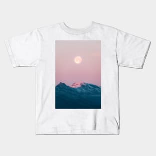 Moon and the Mountains – Landscape Photography Kids T-Shirt